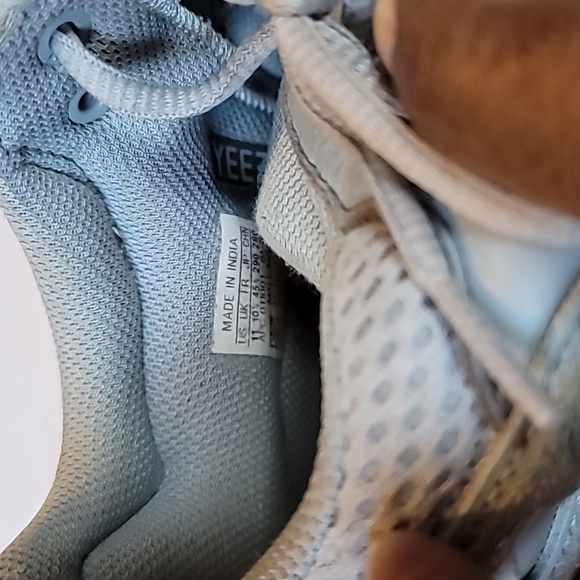 Yeezy sneakers - Picture 5 of 5